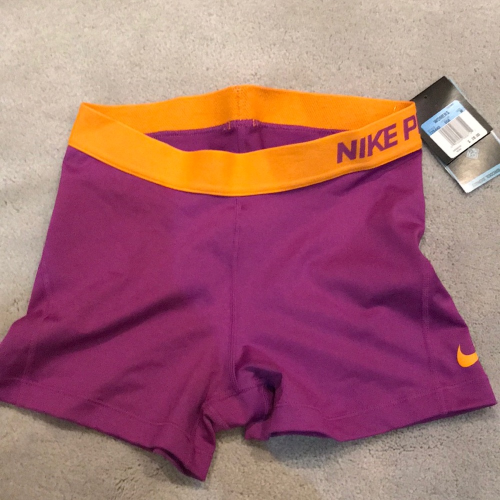 Nike fitness shorts
